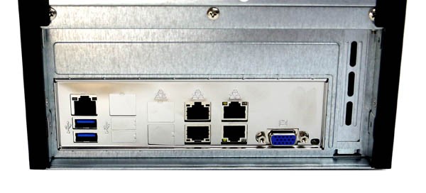Supermicro SYS-5028D-TLN4F rear io