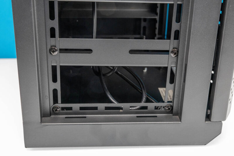 Kenuco SOHO Mini 10in Rack Side Rack Panel Off 1