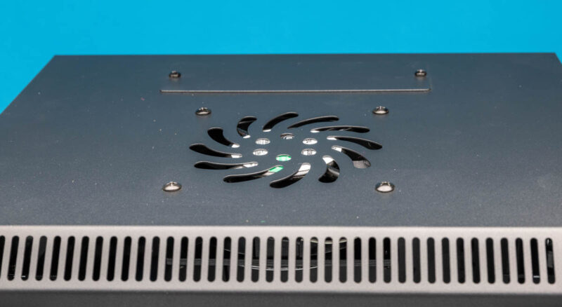 Kenuco SOHO Mini 10in Rack Top Fan Vent